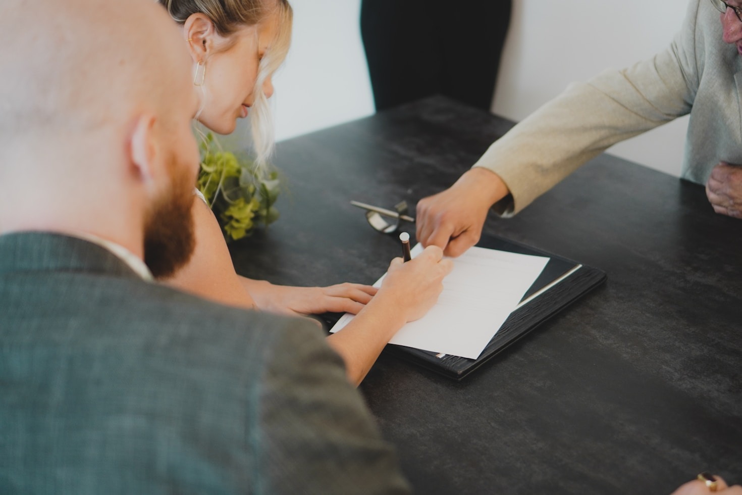 Essential Strategies For Resolving Contract Disputes